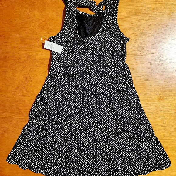 NWT Old Navy Dresses and Leggings Bundle: Size Small (6-7) - Picture 5 of 7